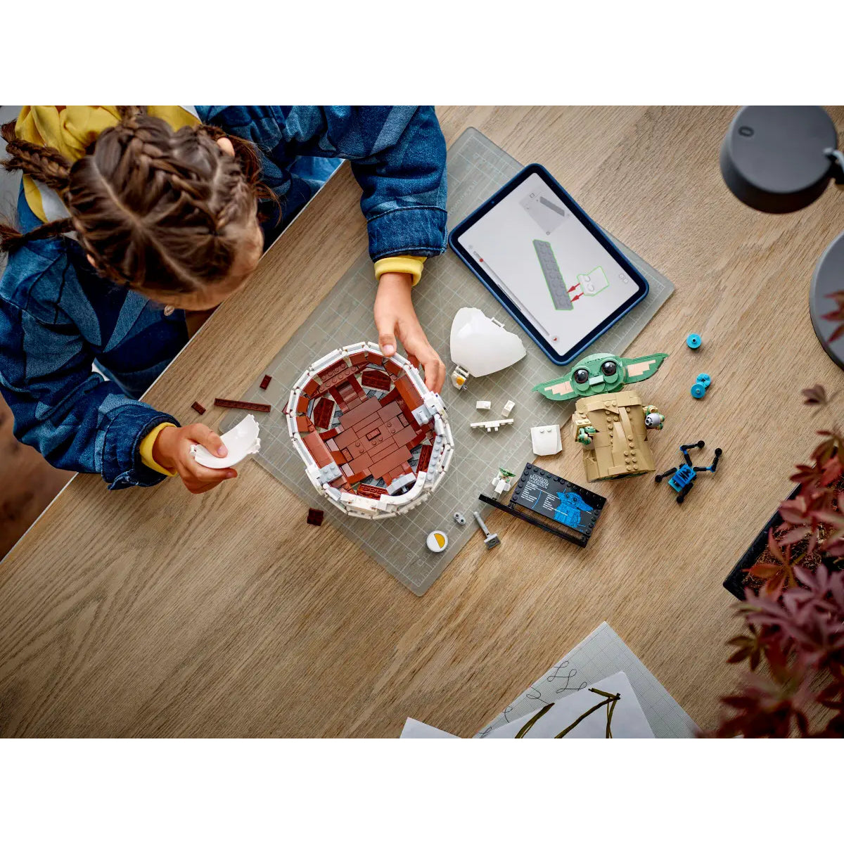 LEGO Star Wars The Mandalorian Grogu with Hover Pram Buildable Toy Set (1048-Pieces)