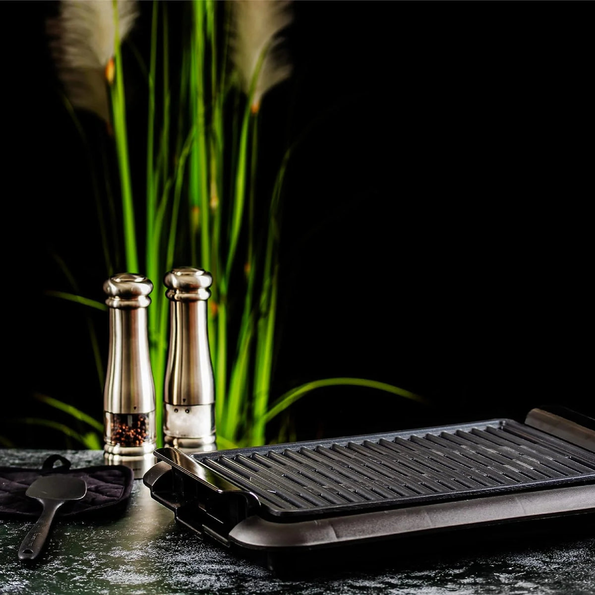 Ovente GD1510NLB Electric Indoor Grill - Black