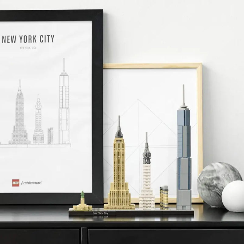 LEGO Architecture New York City Skyline Building Toy Set (598-Piece)