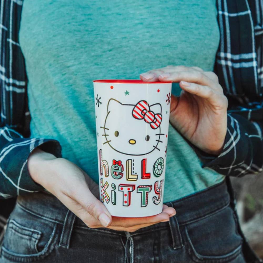 Sanrio Hello Kitty 22 oz Holiday Cup Set (4-Pieces)