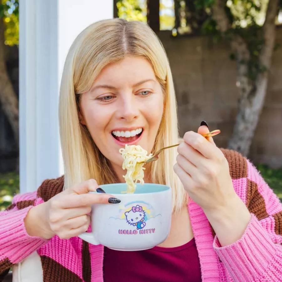 Sanrio Hello Kitty Clouds 24 oz Ceramic Soup Mug With Vented Lid - Multicolor