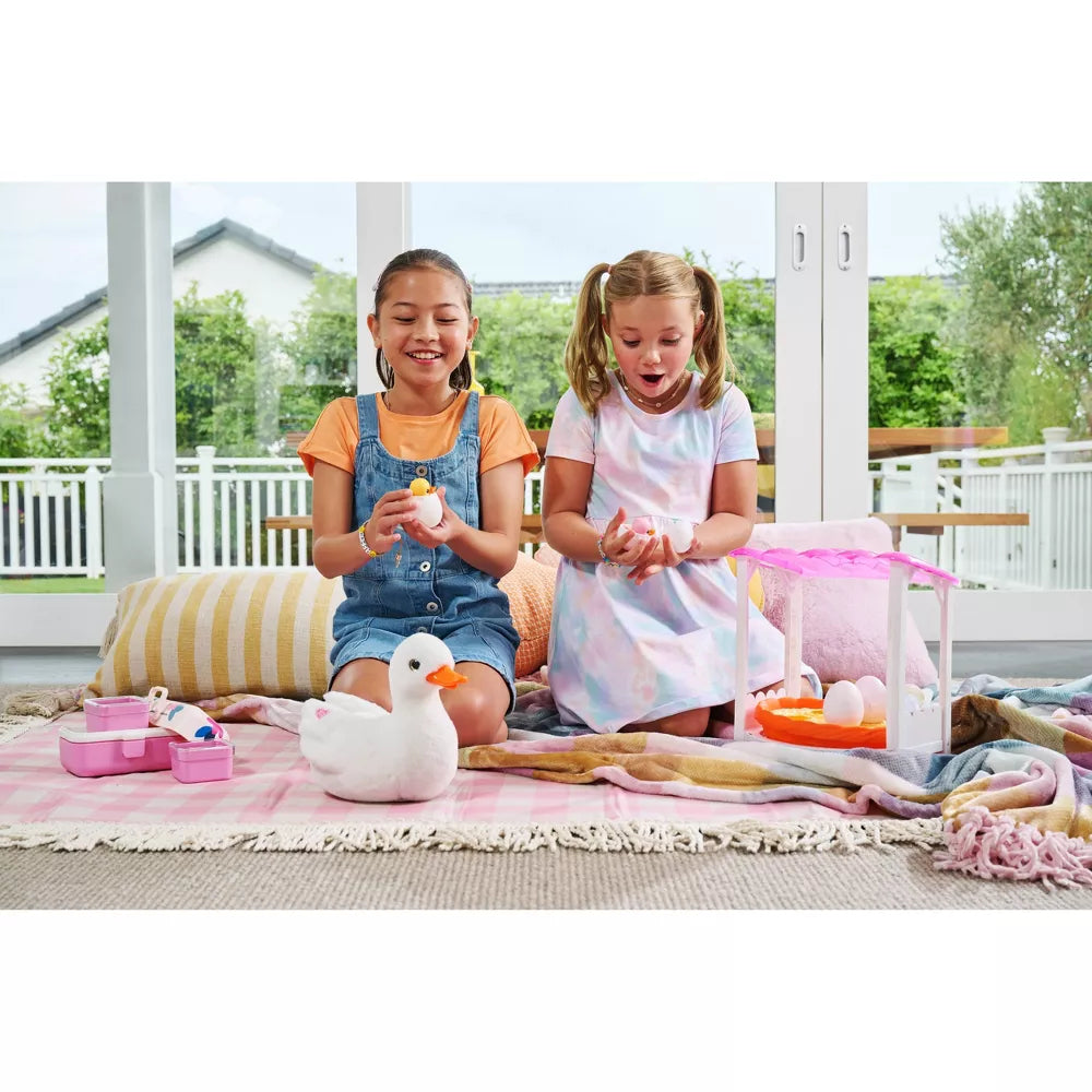 Pets Alive Mama Duck and Babies Toy Set