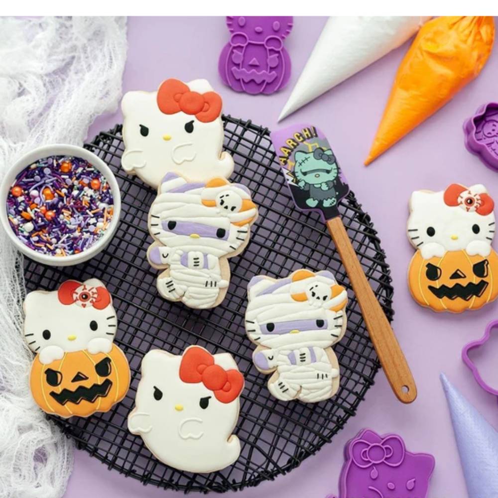 Sanrio Hello Kitty Halloween Cookie Stamp and Frosting Set (50- Pieces)