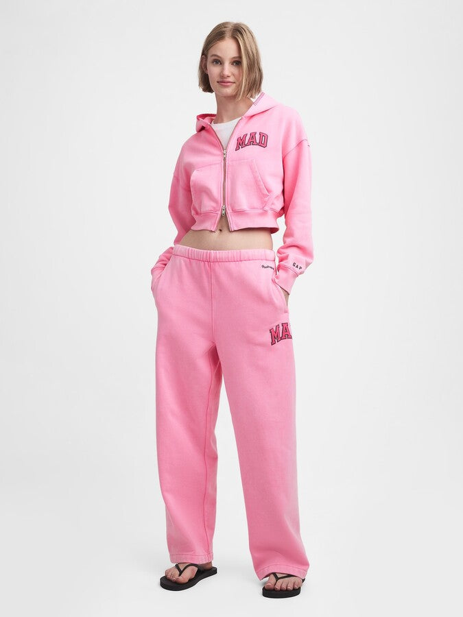 Gap MadHappy Straight Leg Sweatpant – Cozy Comfort in Vibrant Pink