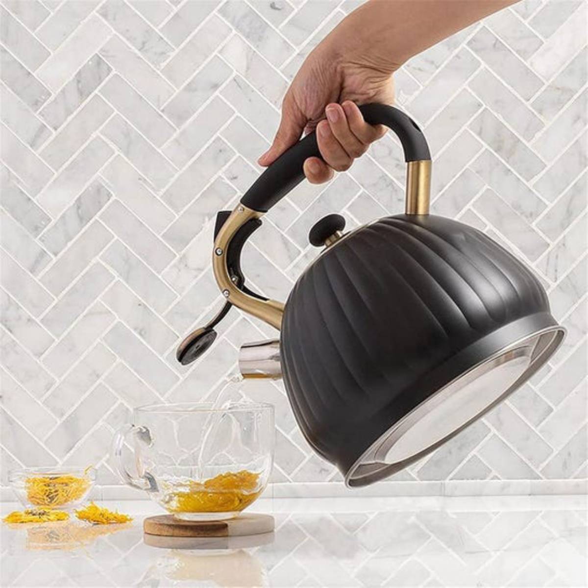 Hamilton Beach 101 oz Whistling Kettle - Black/Gold