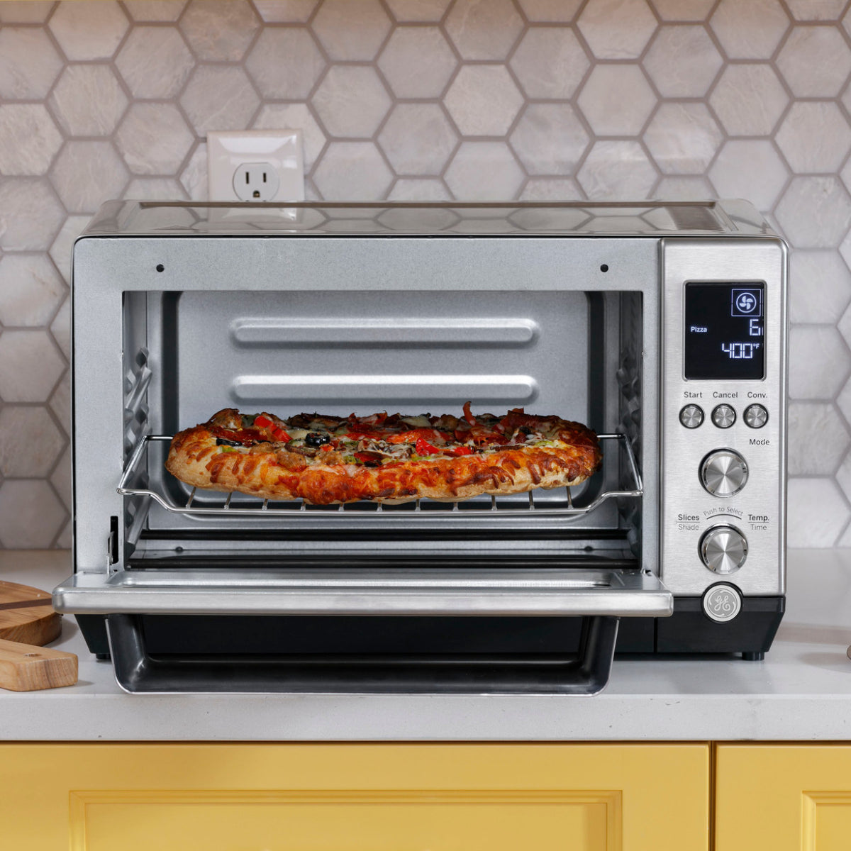 GE G90CAASSPSS Calrod 6-Slice Toaster Oven with Convection Bake - Silver