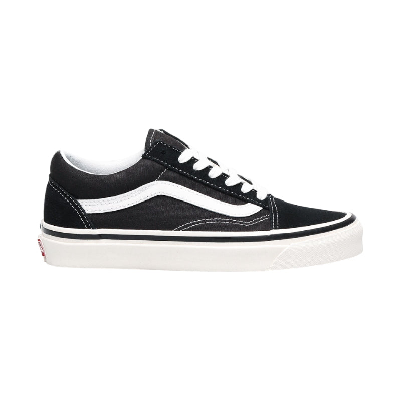 Vans Unisex Old Skool 36 DX Shoes (Size 4.5) - Black/True White