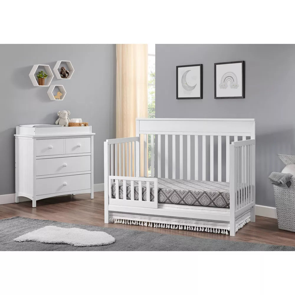 Oxford Baby Castle Hill Barn White 4-in-1 Convertible Crib