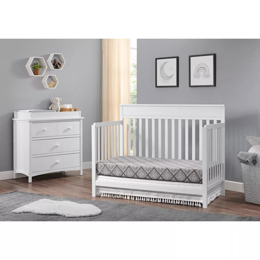 Oxford Baby Castle Hill Barn White 4-in-1 Convertible Crib