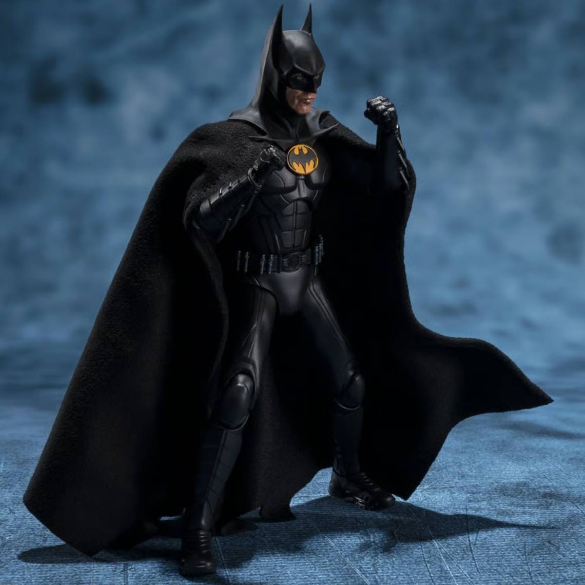 Bandai The Flash 6" Batman Action Figure - Black