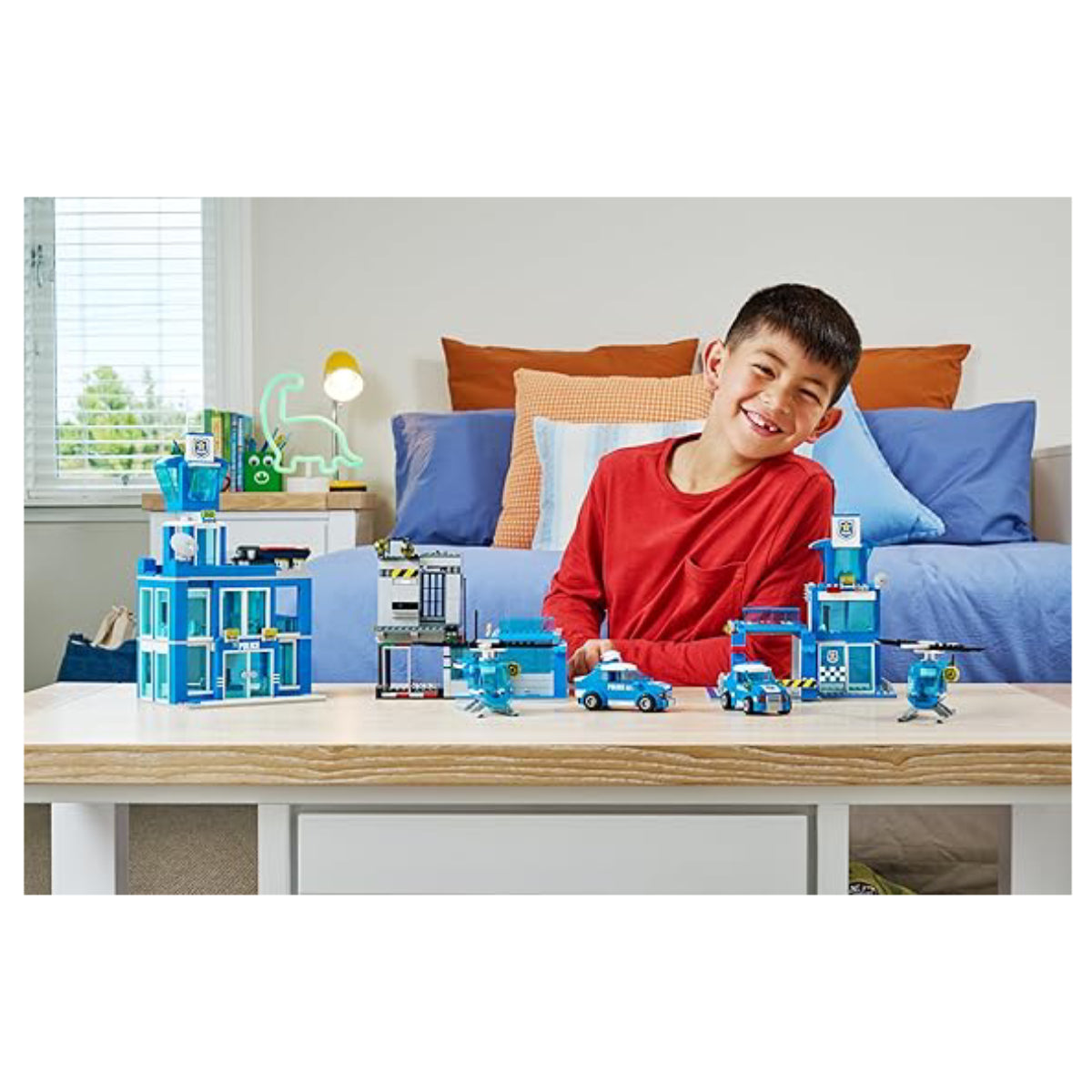 Max Police Adventure Building Bricks Playset (822-Pieces)– Curacao