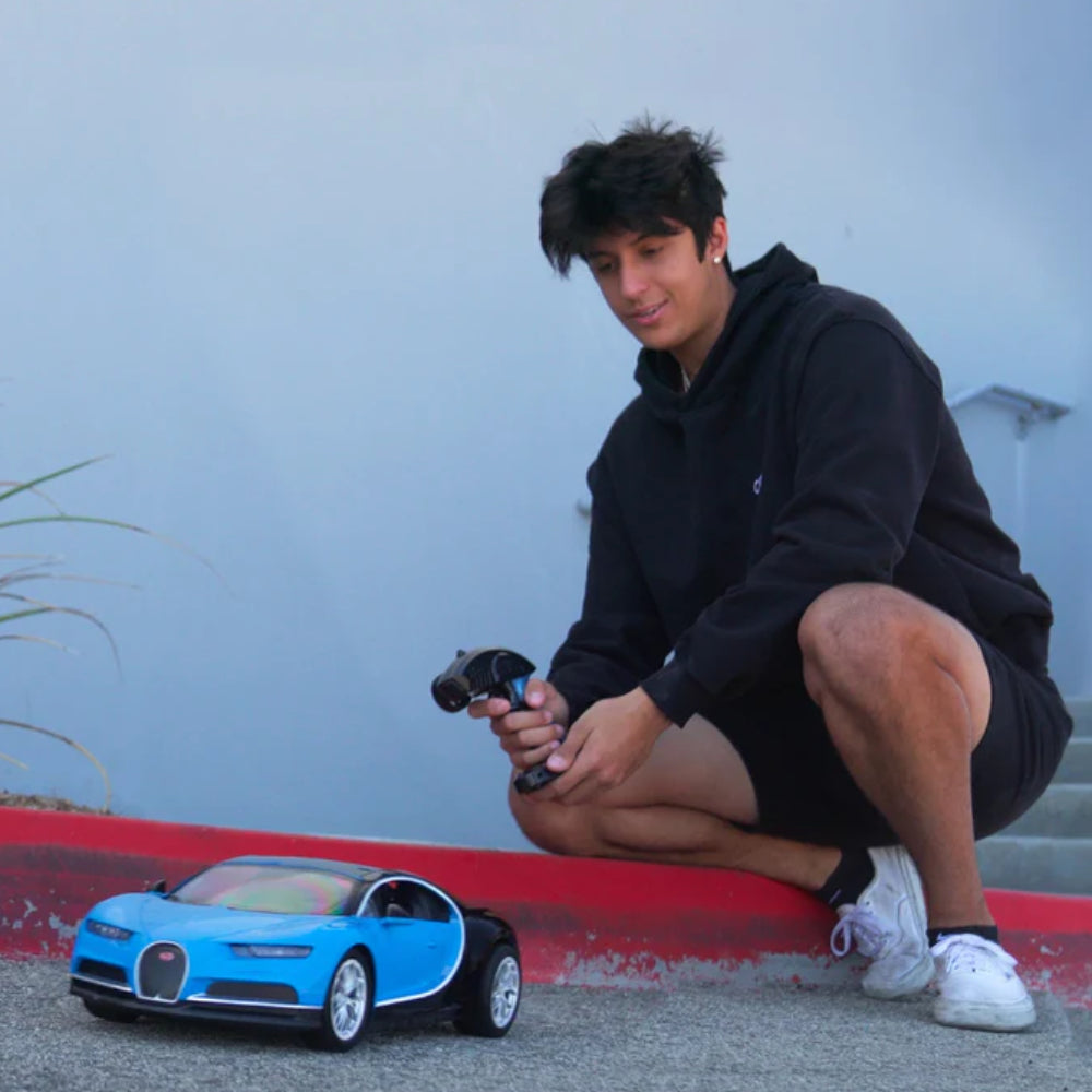 World Tech Toys 1:10 Bugatti Chiron Electric Full Functio 2.4Ghz RC Car - Blue / Black