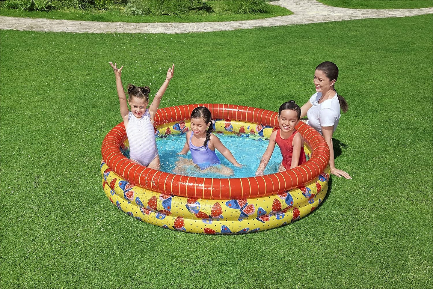 Hermosa piscina de juegos con forma de mariposa de Bestway