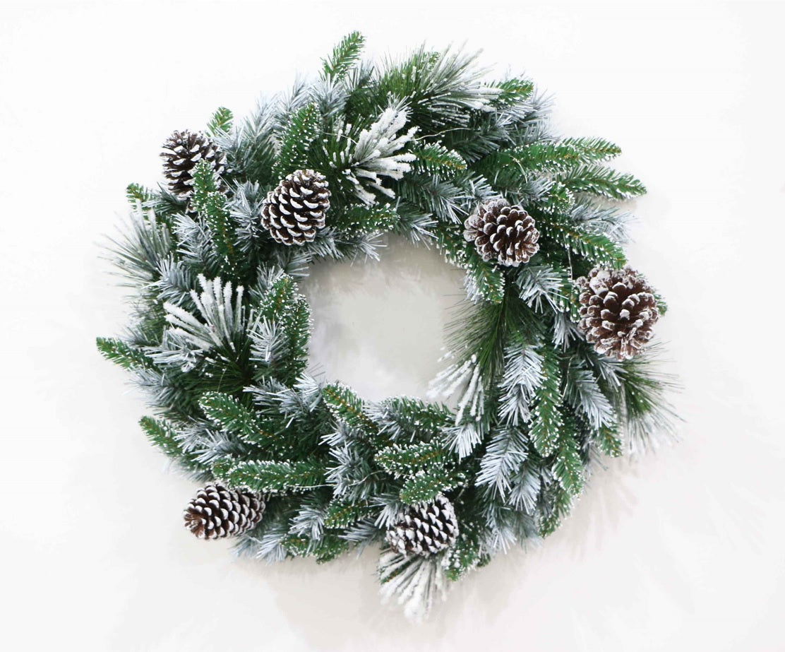 Christmas Wreath with Pine Needles