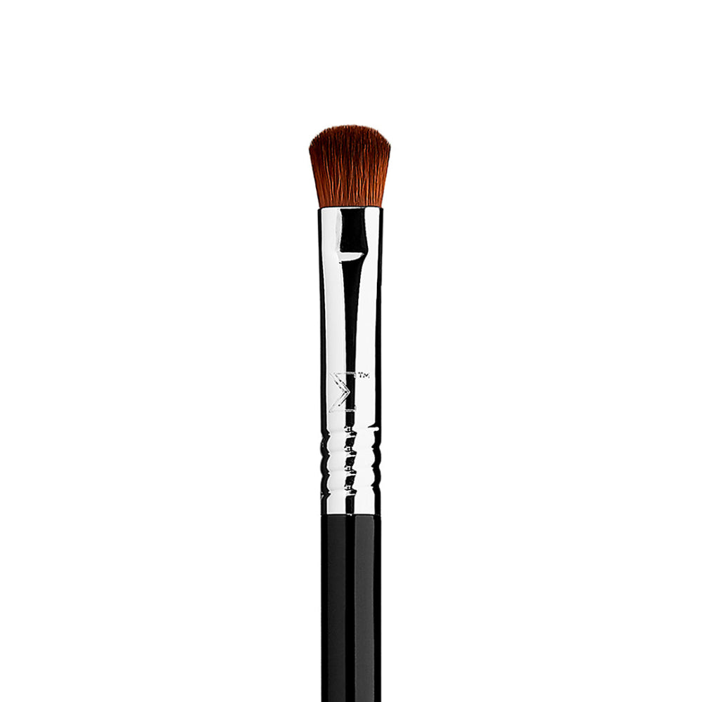 Sigma Beauty E54 Medium Sweeper Brush