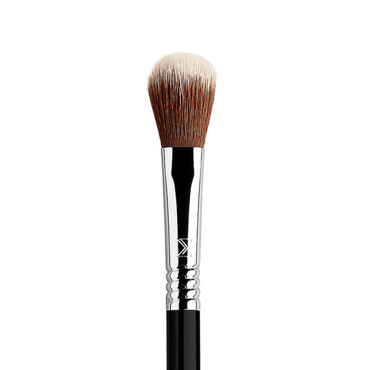 Sigma Beauty High Cheekbone Highlighter Brush