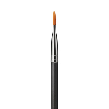 Pincel sintético para corrector MAC 195