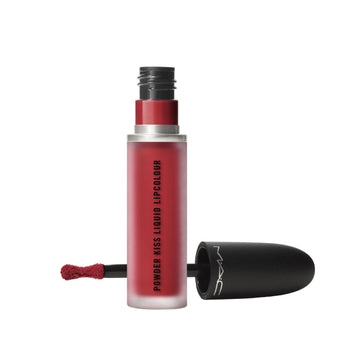 Lápiz labial líquido MAC Powder Kiss - Ruby Boo
