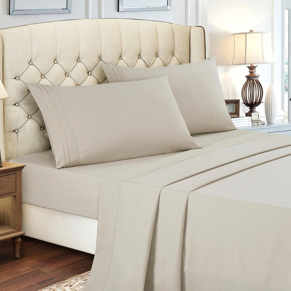 Esca JCrown Queen Size 4-Piece Comforter Set - Taupe