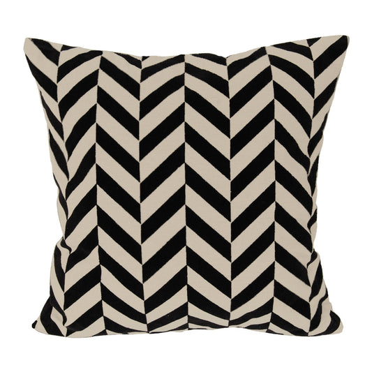 Almohada decorativa con diseño de espiga flocada cuadrada de 20" x 20" de India House, color negro y natural