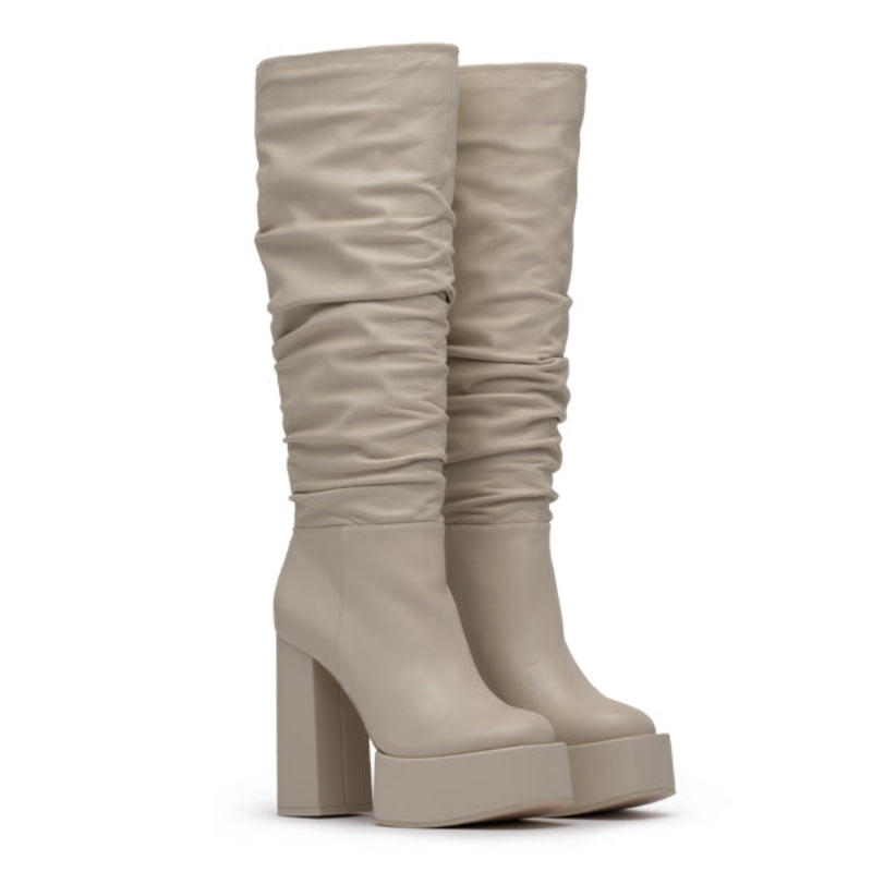 Botas Rosela para mujer de D'Amelio (talla 6,5) - Tiza