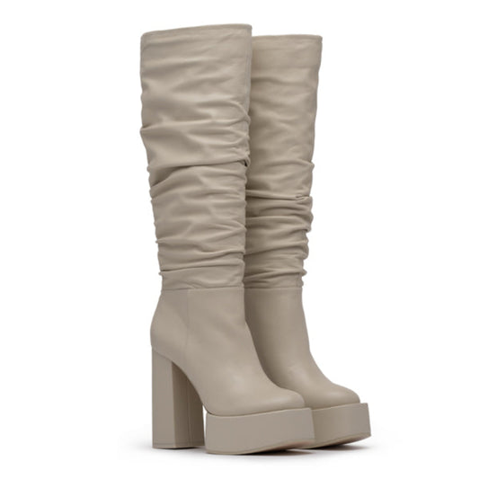 Botas Rosela para mujer de D'Amelio (talla 7,5) - Tiza