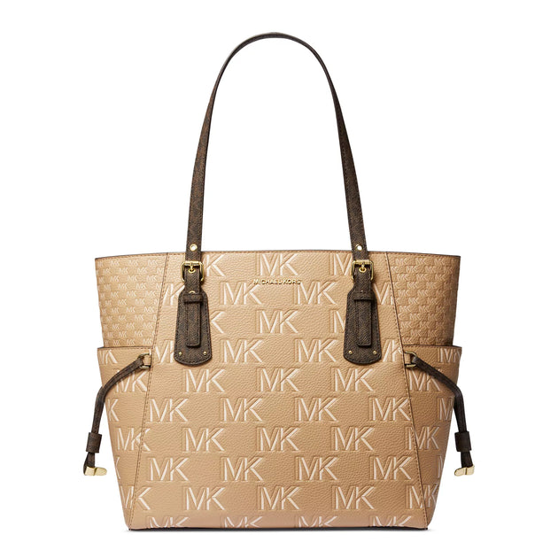 Yuuu❁⃘*.゜ ！MICHAEL KORS ブラウン トートバッグ Michael Kors Voyager Logo Large East West Tote Bag - Brown– Curacao