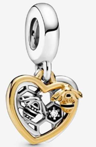 Ragazza Studio Hearts & Bee Charm in 925 Sterling Silver