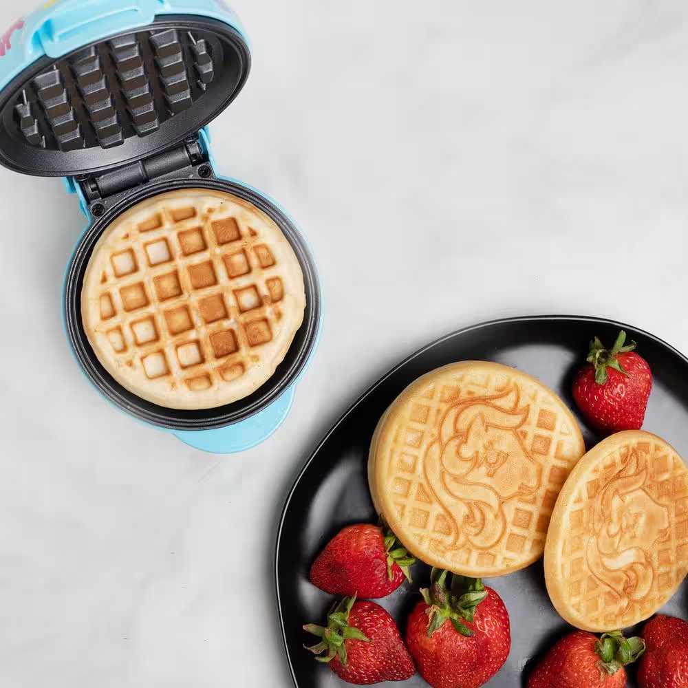 Uncanny Brands WM3/PON/PN1 My Little Pony Mini Waffle Maker - Blue/Black