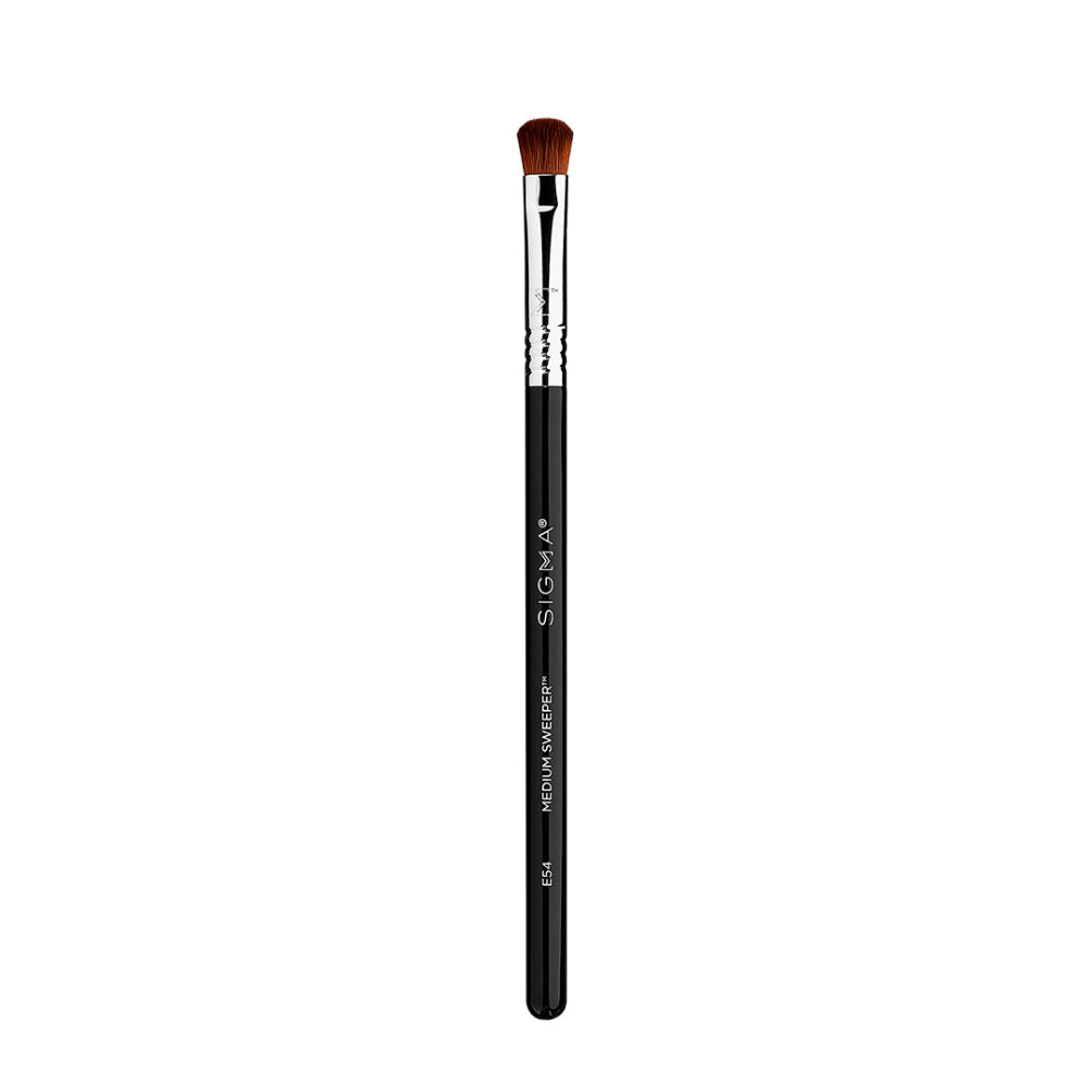 Sigma Beauty E54 Medium Sweeper Brush