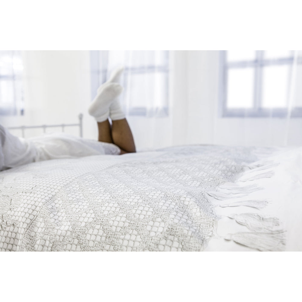 Snurk Twin Size 2-Piece Venice Lace Duvet Cover Set - Ivory