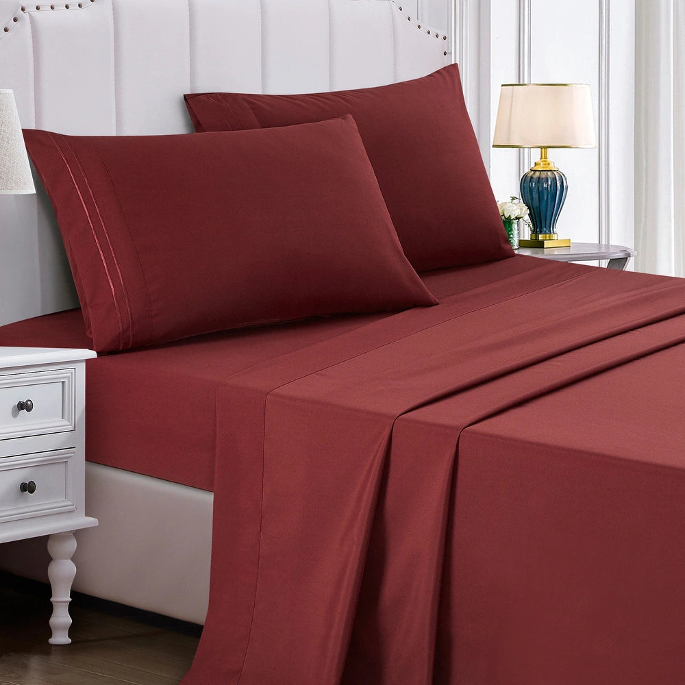 Esca JCrown Queen Size 4-Piece Comforter Set - Burgundy