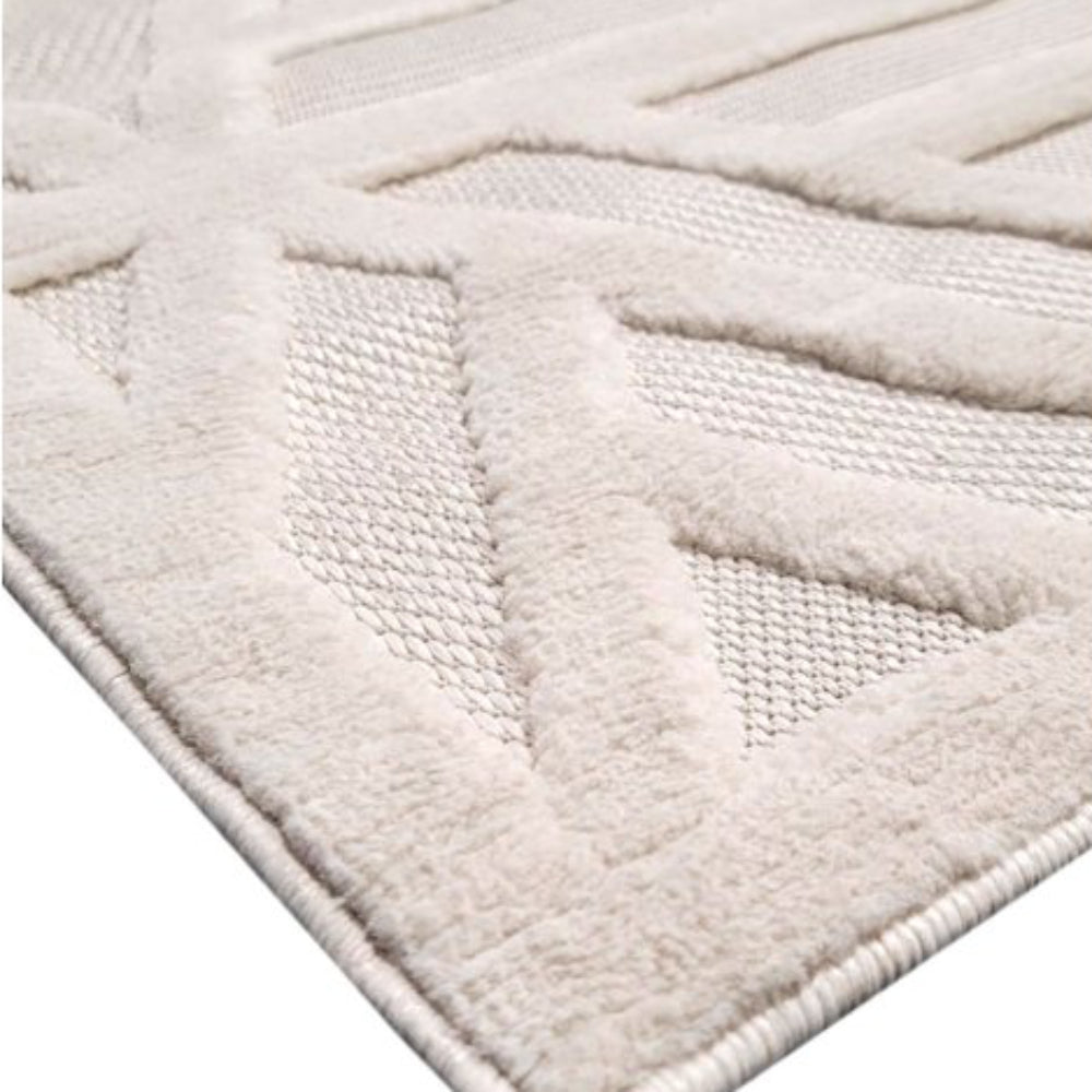 Tufan 5' 3" x 7' 7" Logan-08 Power Loomed Rectangle Rug in Polypropylene - Cream