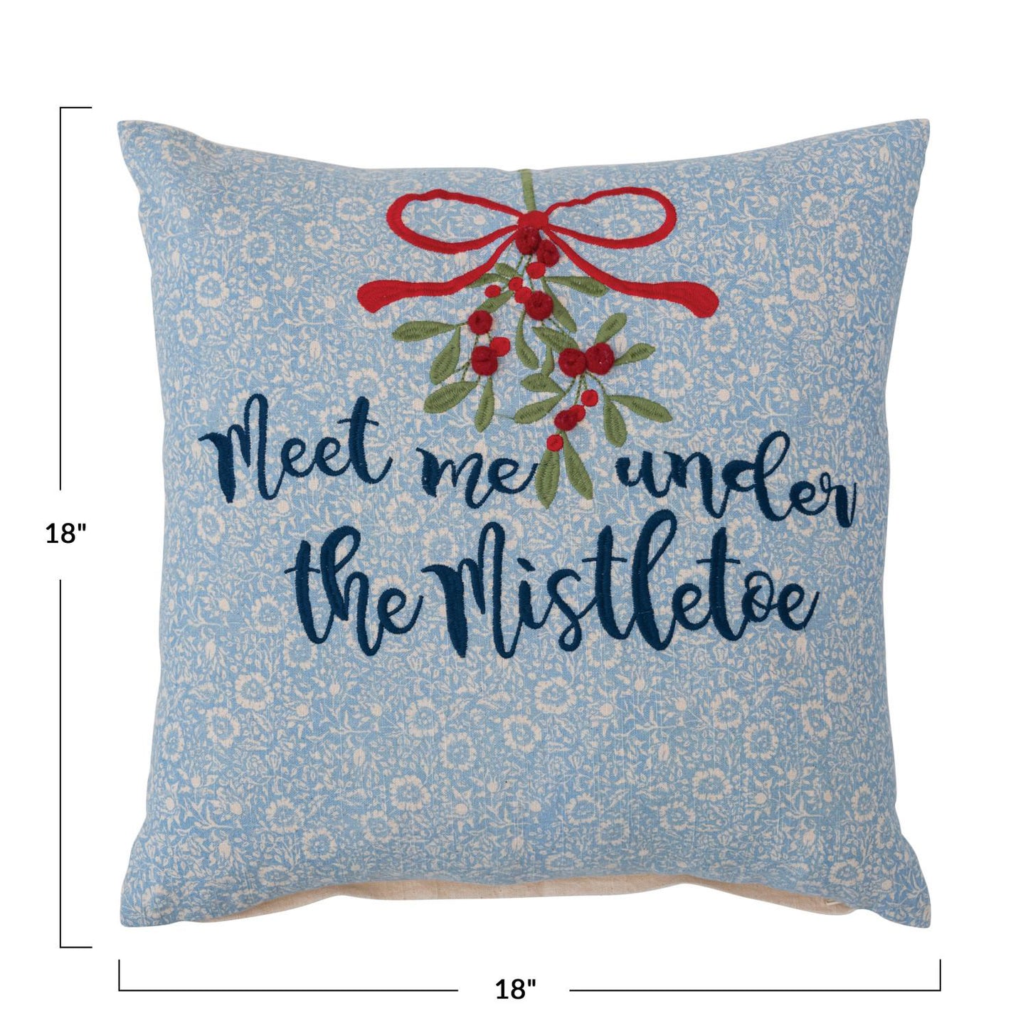 Almohada de algodón estampada de 18" con diseño de muérdago, bordado y pompones de Creative Co-Op - Multicolor