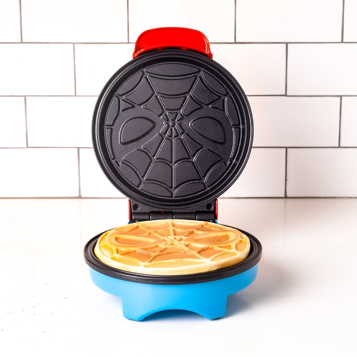 Máquina para hacer waffles con el personaje de Spider-Man de Marvel WM/MVC/SMC