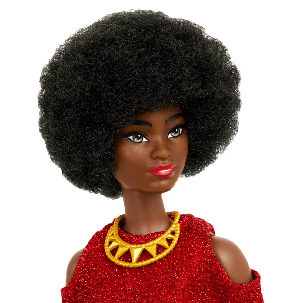 Muñeca Barbie Fashionistas con cabello negro natural y accesorios