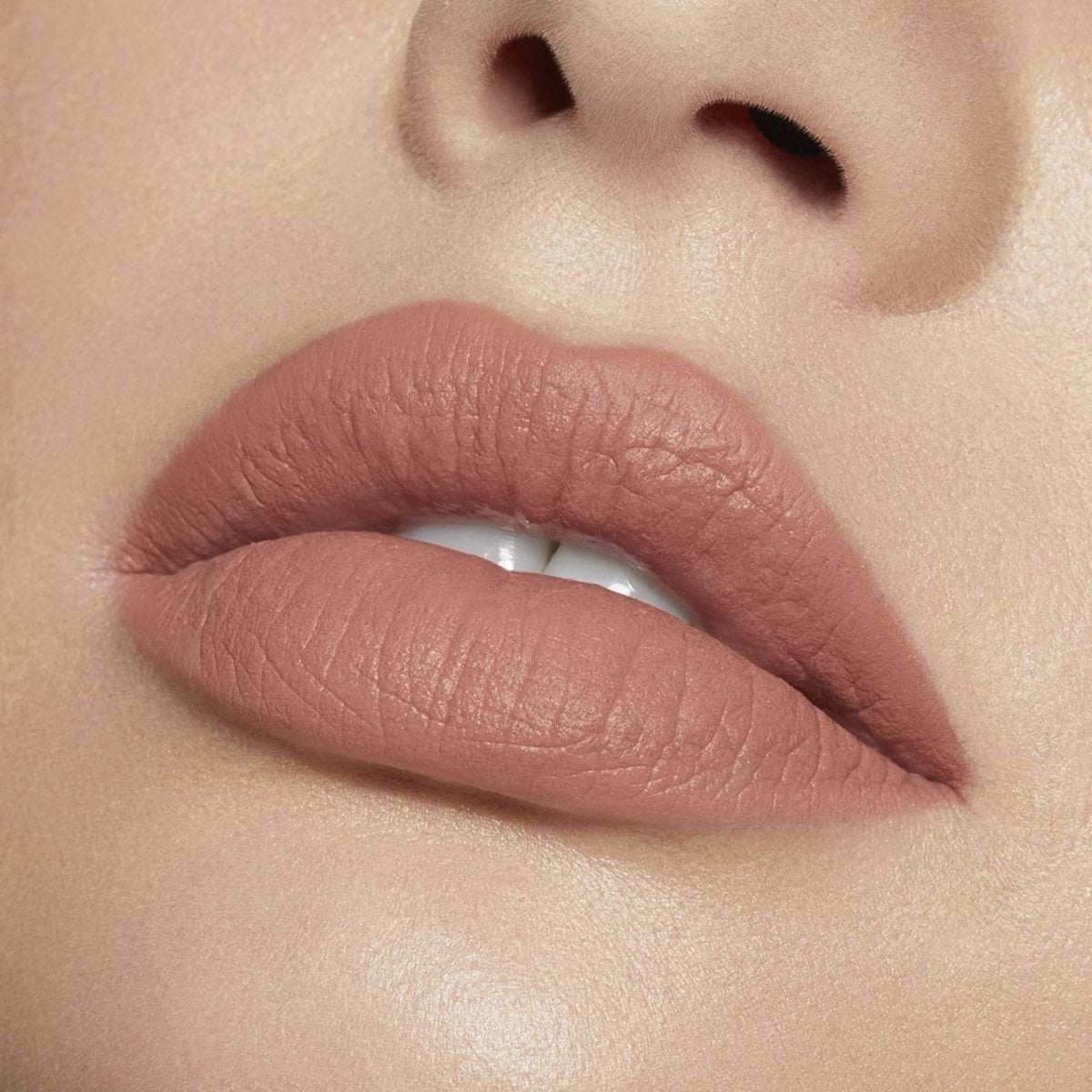Kylie Cosmetics 0.039 oz. Matte 700 Bare Velvet Lip Kit - Smudge