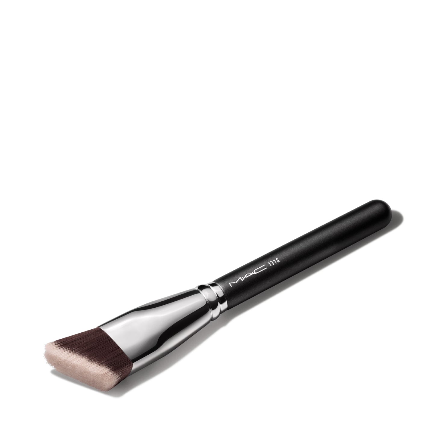 MAC Comestics 171S Smooth-Edge All Over Face Brush - Black