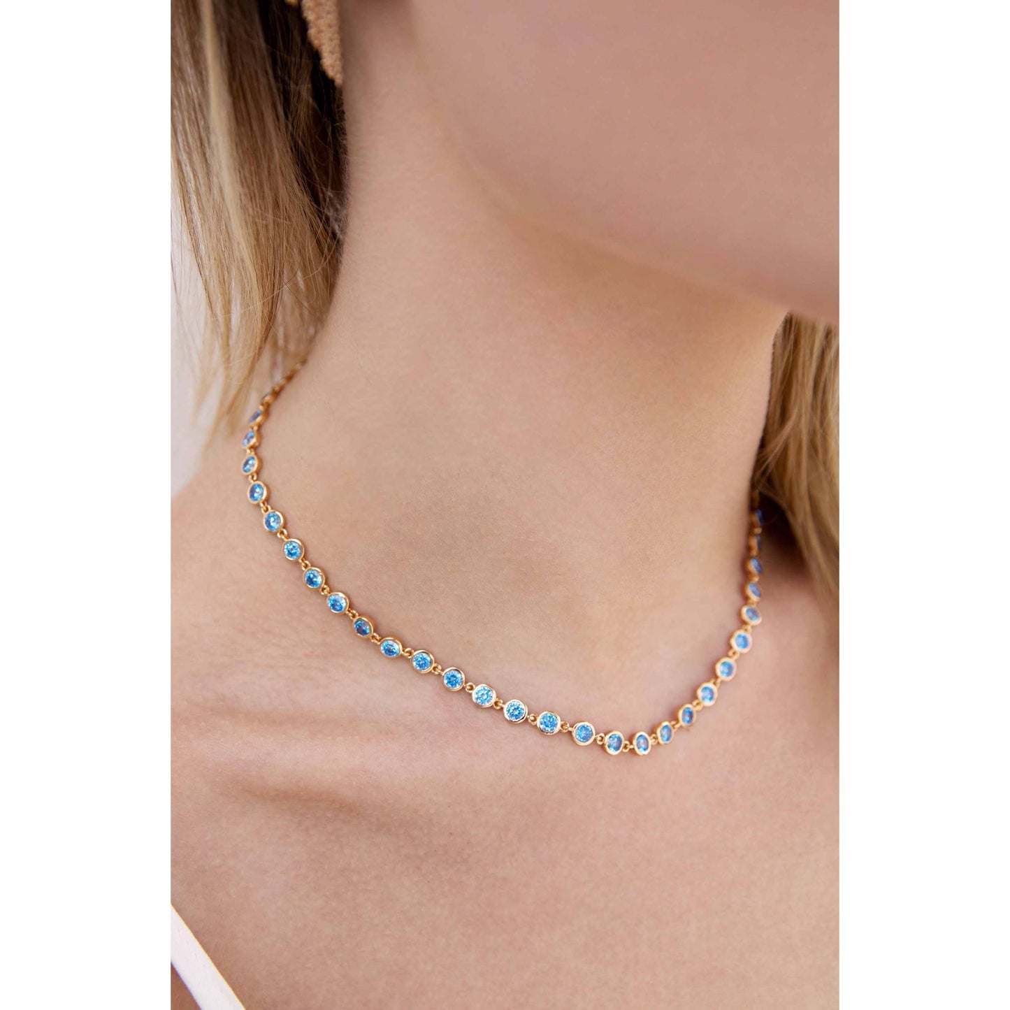 Ettika Aqua Crystal Disc 18k Gold Plated Link Necklace