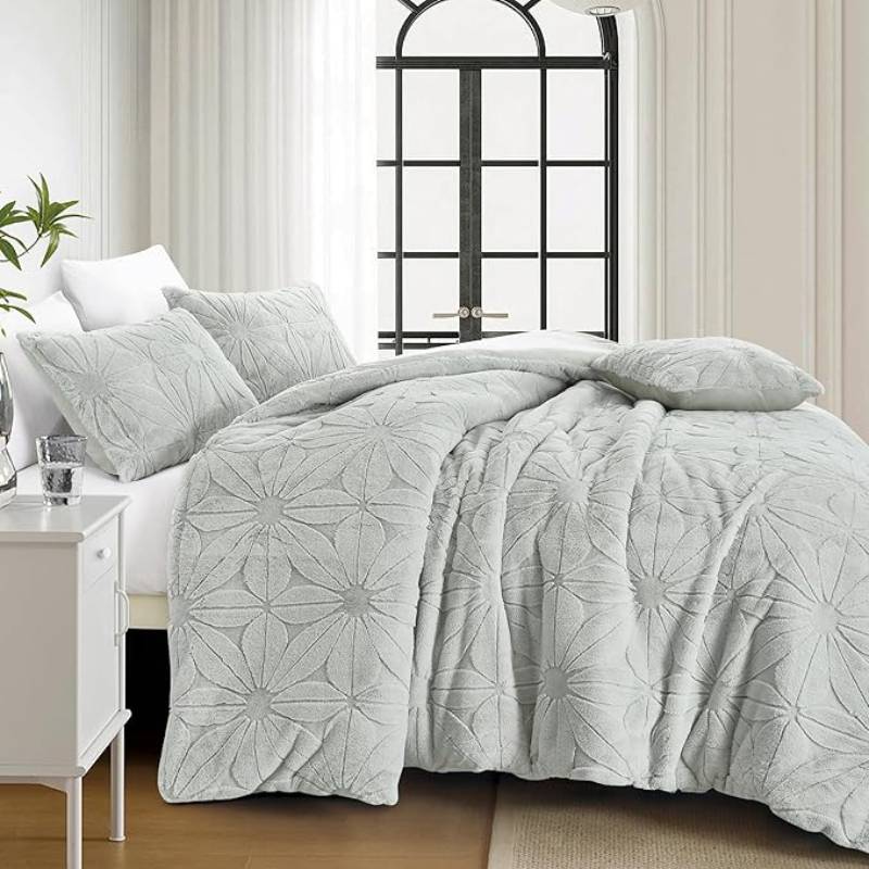 Esca Ansa Luxury Comforter Set (4-Piece)