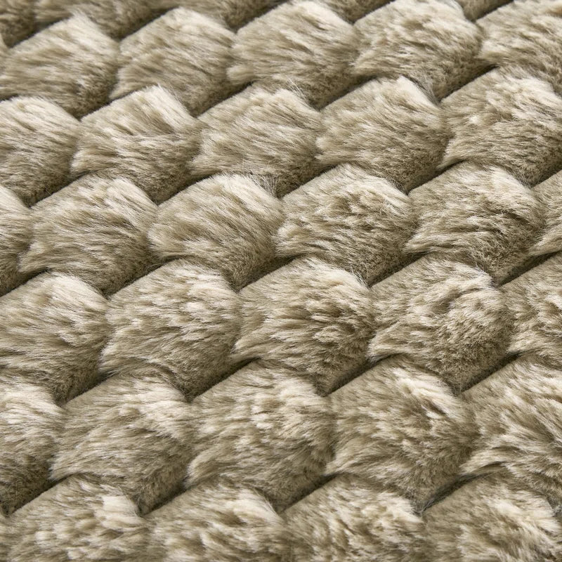 Elight Home Anwen Plush Luxury Comforter Set (4-Piece)