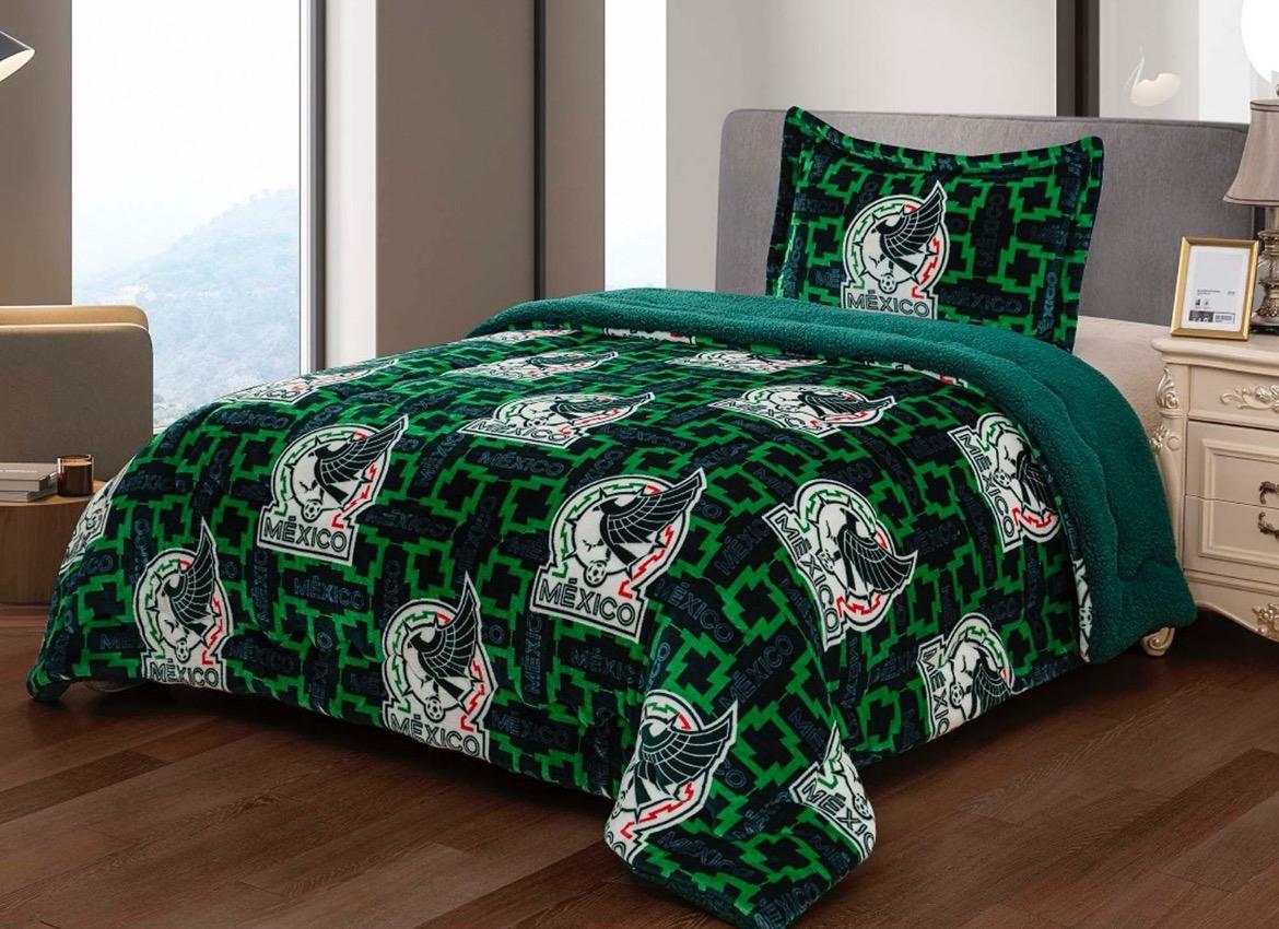 Mexico National Team Sherpa Plush Comforter Set – Green/Black