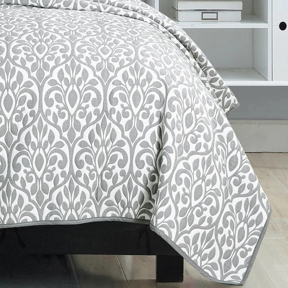 JABA Matelasse Coverlet Set (3-Piece) - Gray/White