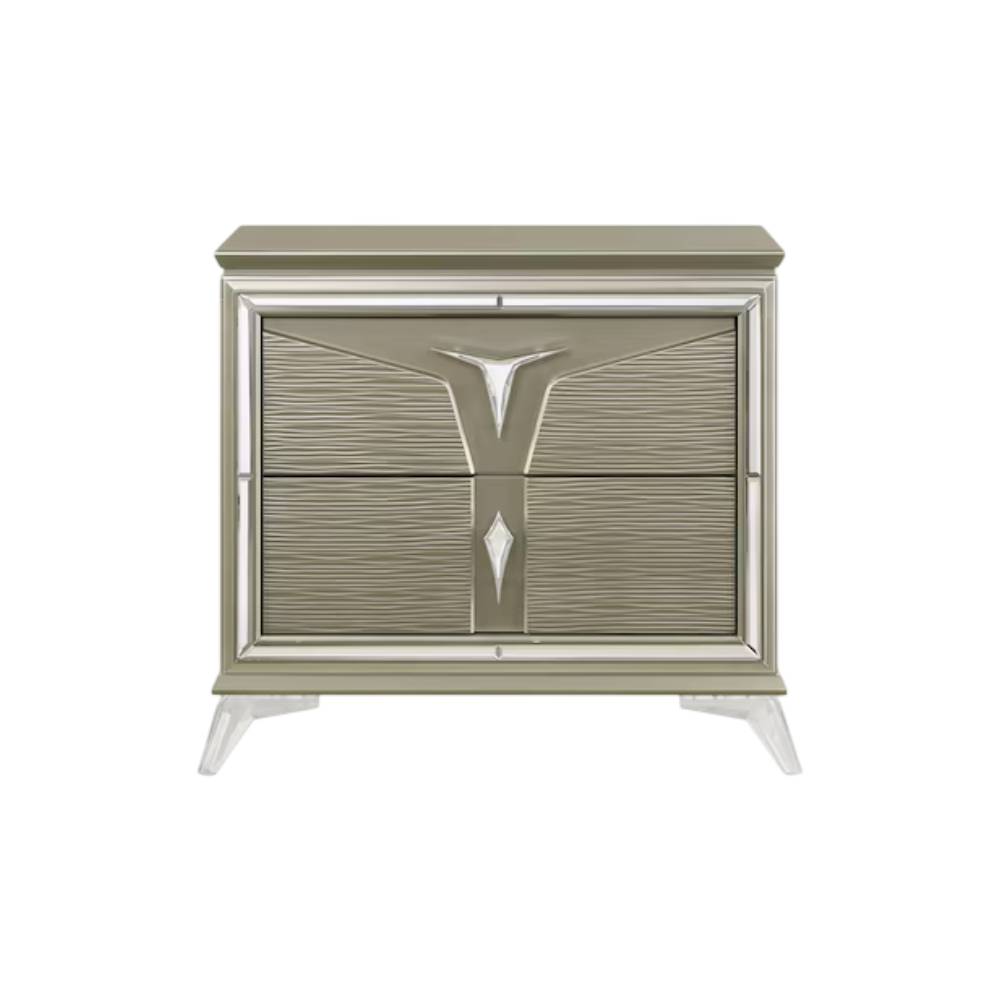 Raleigh Queen Size (4-Piece) Bedroom Set by Best Home