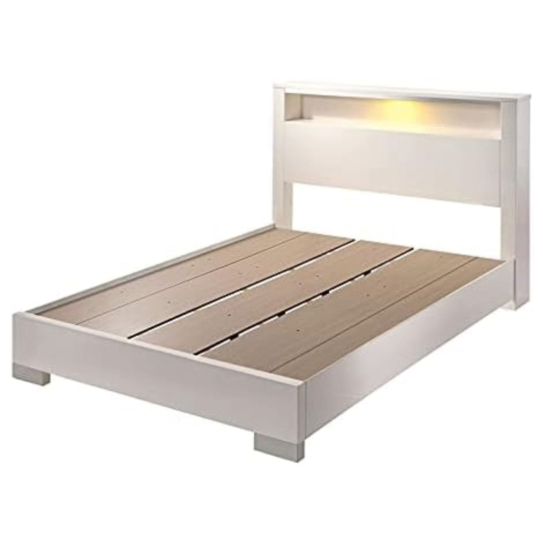 Juego de cama Celine Queen con 2 mesitas de noche