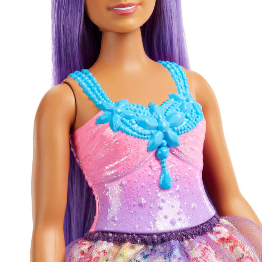 Muñeca Barbie Dreamtopia Princess con cabello morado y curvilíneo