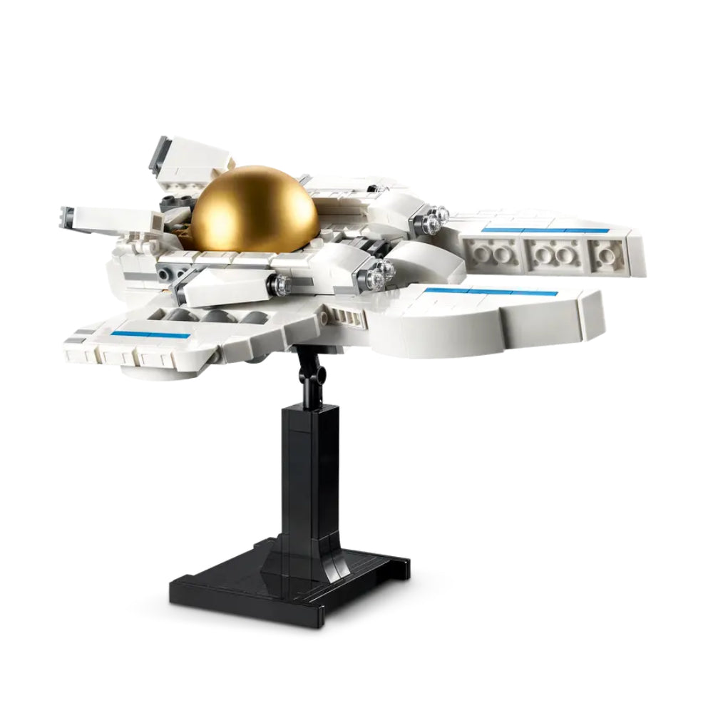 LEGO Creator 3 in 1 Space Astronaut (647-Pieces)