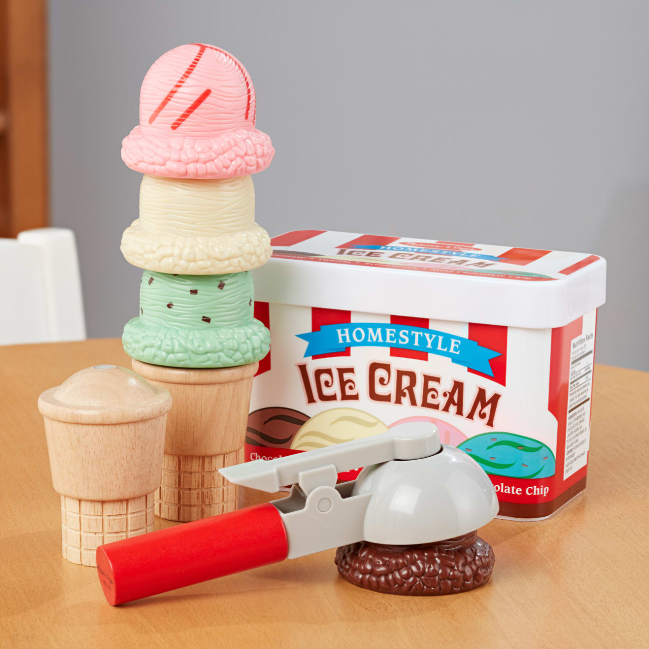 Juego de conos de helado apilables y con pala Melissa &amp; Doug