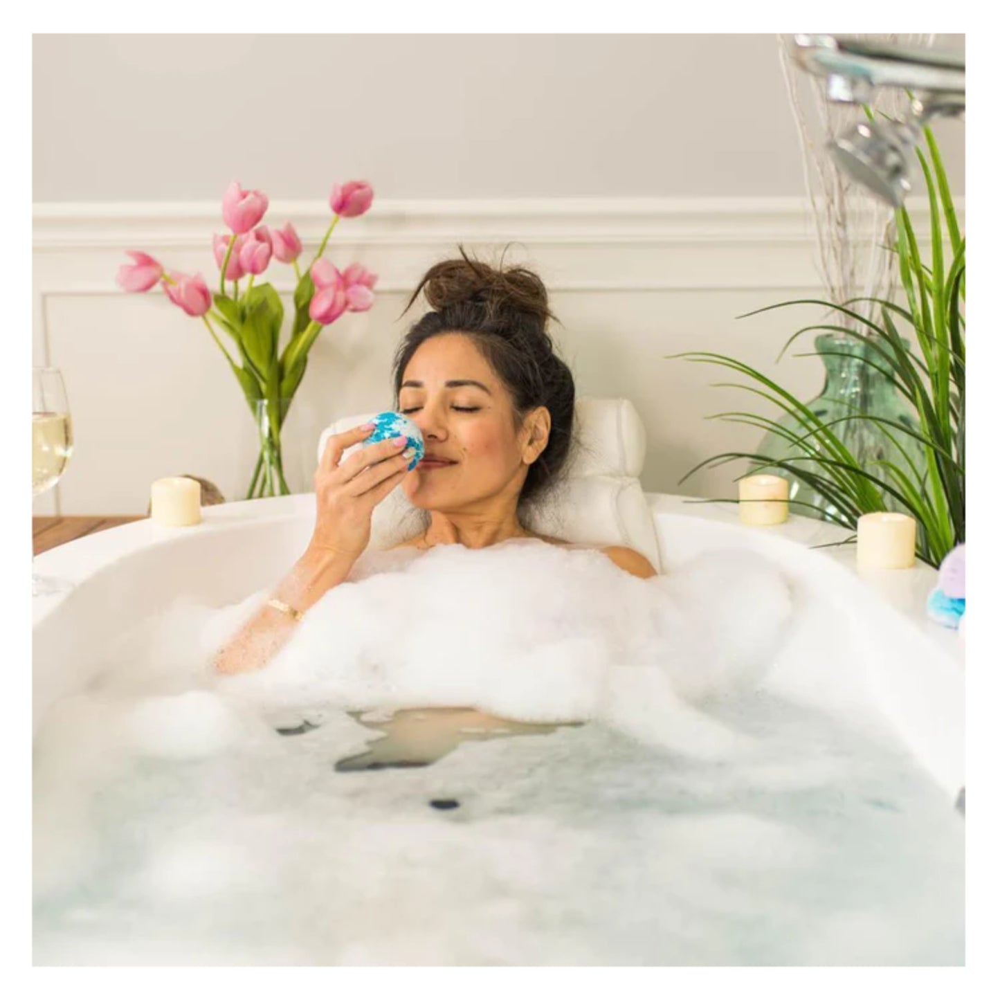 Nectar Bath Treats Relaxing, Fizzing Round Bath Bombs - Ocean Breeze