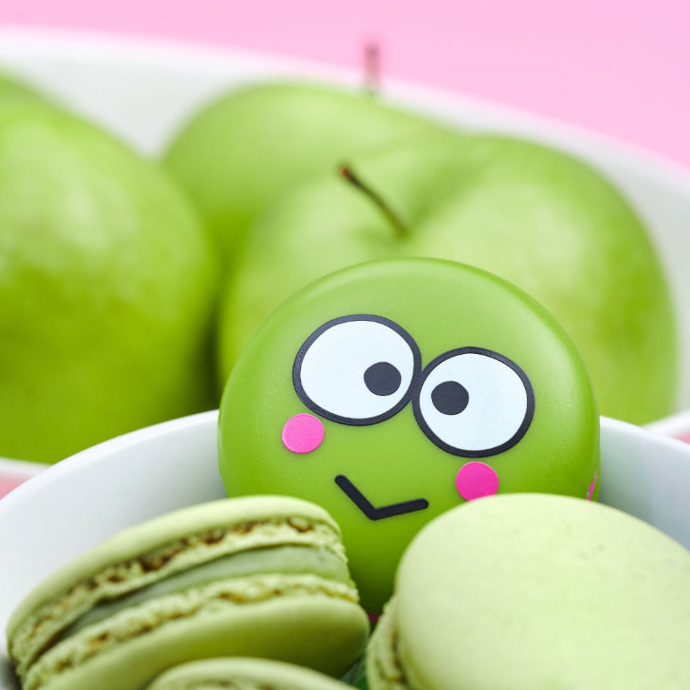 Bálsamo labial The Crème Shop Keroppi Macaron de 0,26 oz - Manzana verde al día